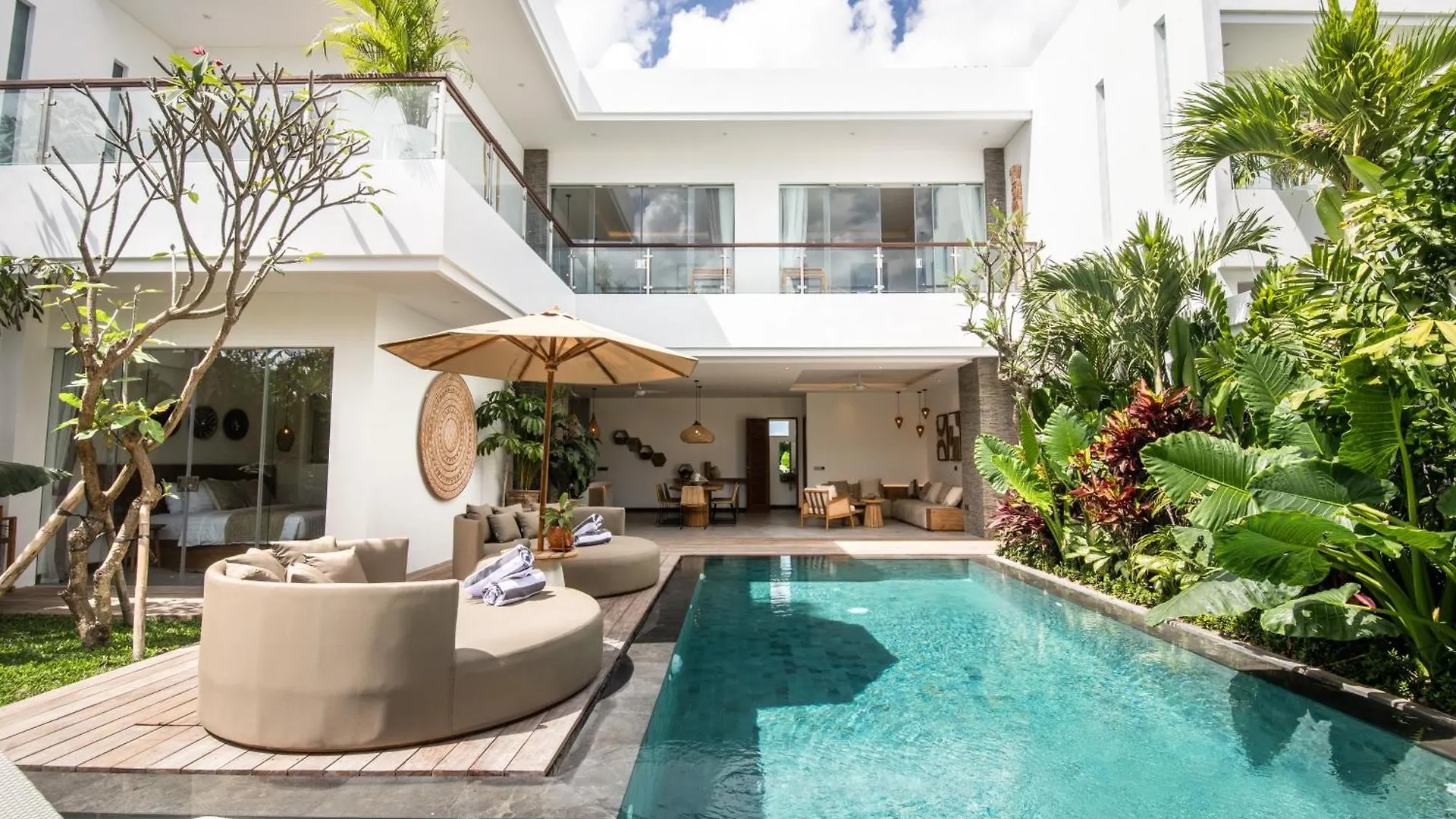 Coastal Elegance 4Br Villa, 400M To Finns, 坎古